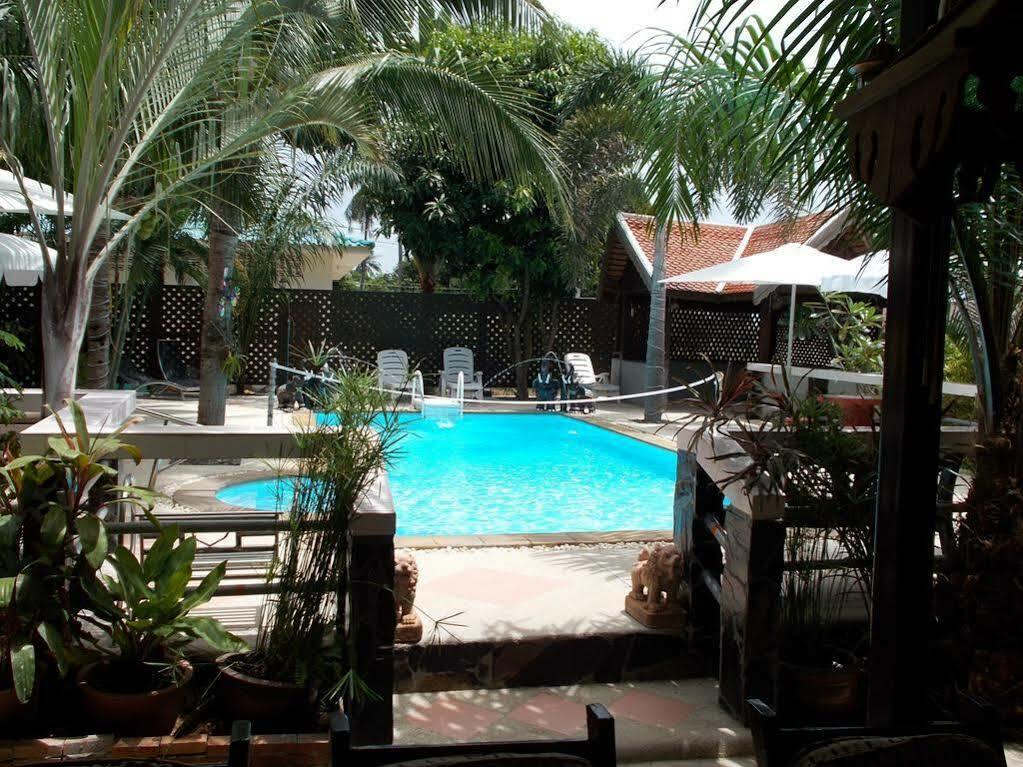 Bee Nat Garden Resort Praia de Bang Rak Exterior foto